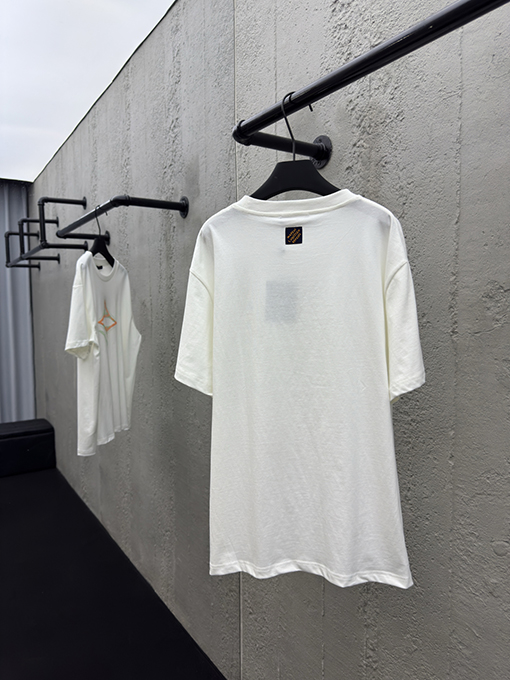 ルイヴィトン クローバー3 Dドロップ半袖Tシャツ