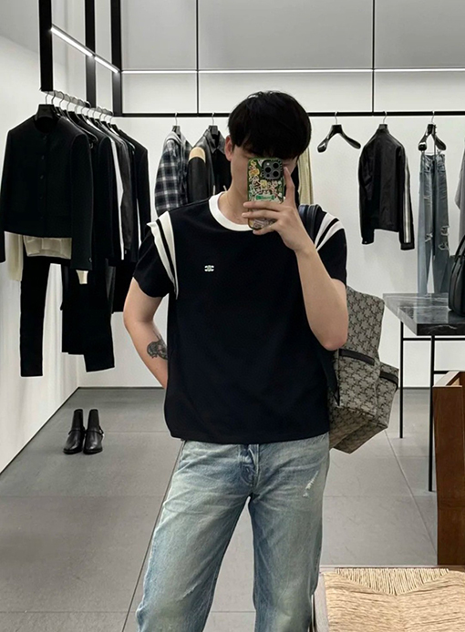セリーヌ ファッションカラースリーブ刺繍半袖Tシャツ