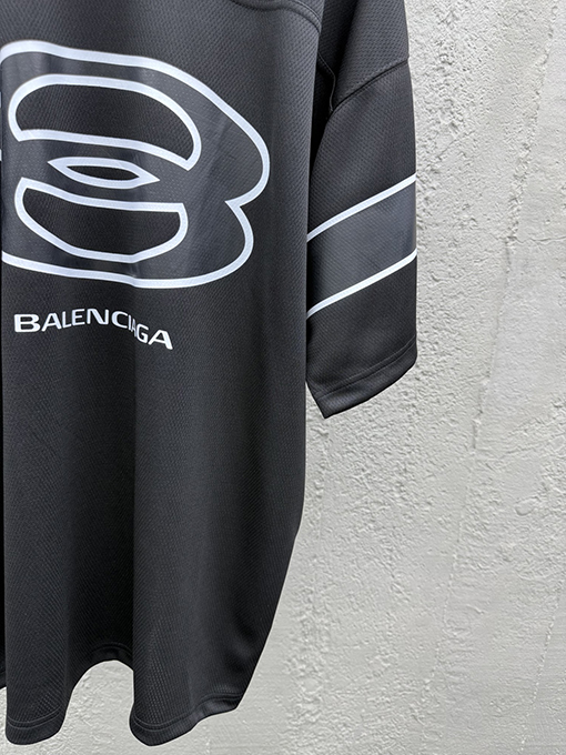 バレンシアガ Vネックダブルリング25ジャージ半袖Tシャツ