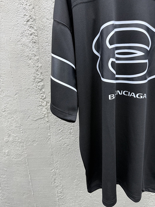 バレンシアガ Vネックダブルリング25ジャージ半袖Tシャツ