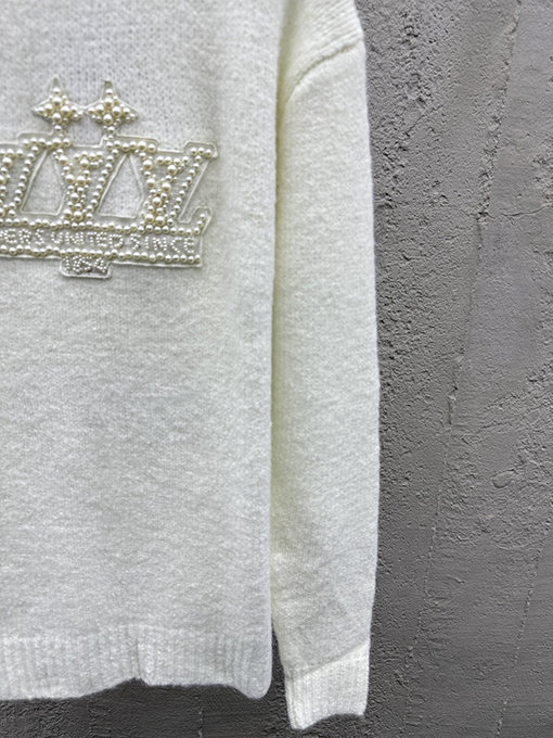 ルイヴィトンコピー 刺繍パールロゴニット