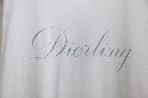 ディオール Diorling スタイリッシュな光沢のあるプリント半袖Tシャツ