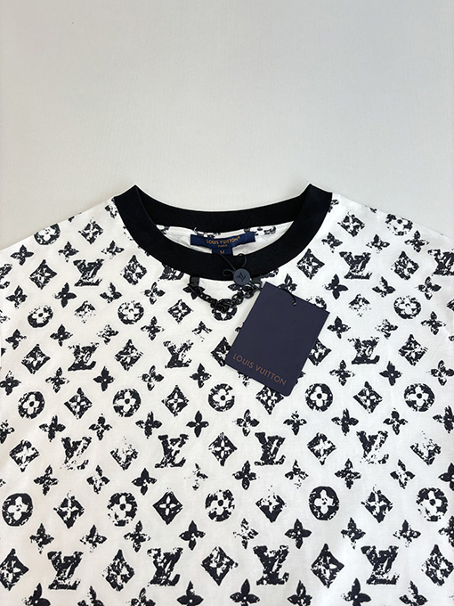 ルイヴィトンスーパーコピー 新しいモノグラムフルプリントチェーン半袖Tシャツ