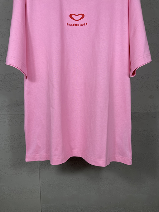 バレンシアガ 七夕バレンタイン限定ハートロゴ半袖Tシャツ