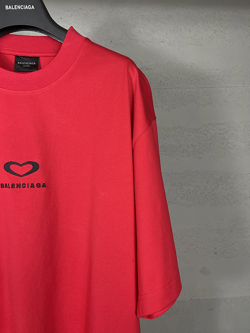 バレンシアガ 七夕バレンタイン限定ハートロゴ半袖Tシャツ