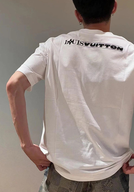 ルイヴィトンコピー ファッションカラーエンボスエンボス半袖Tシャツ