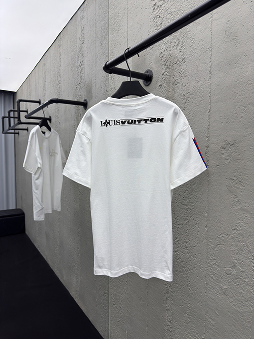 ルイヴィトンコピー ファッションカラーエンボスエンボス半袖Tシャツ