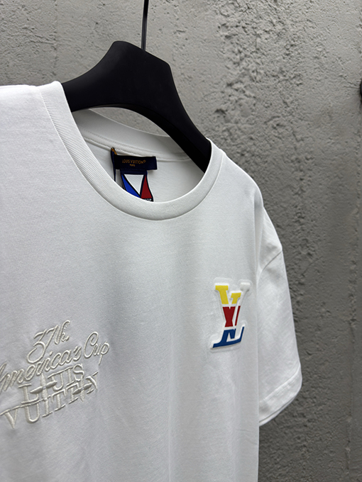 ルイヴィトンコピー ファッションカラーエンボスエンボス半袖Tシャツ