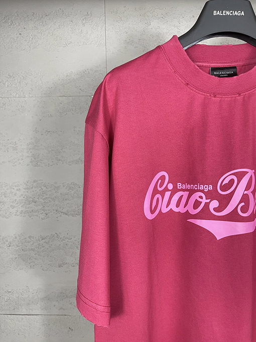 バレンシアガciao hello文字プリントで古い半袖Tシャツ