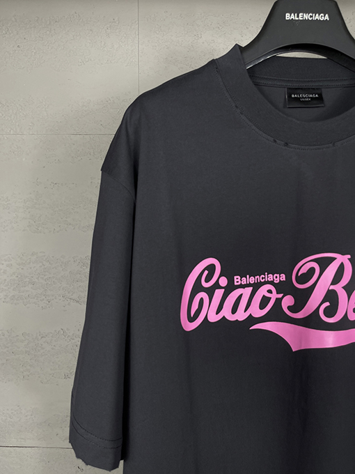バレンシアガciao hello文字プリントで古い半袖Tシャツ