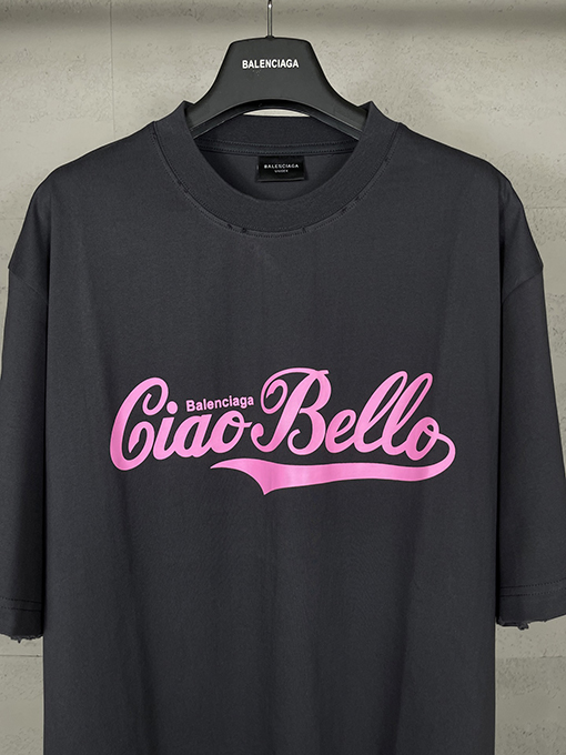 バレンシアガciao hello文字プリントで古い半袖Tシャツ