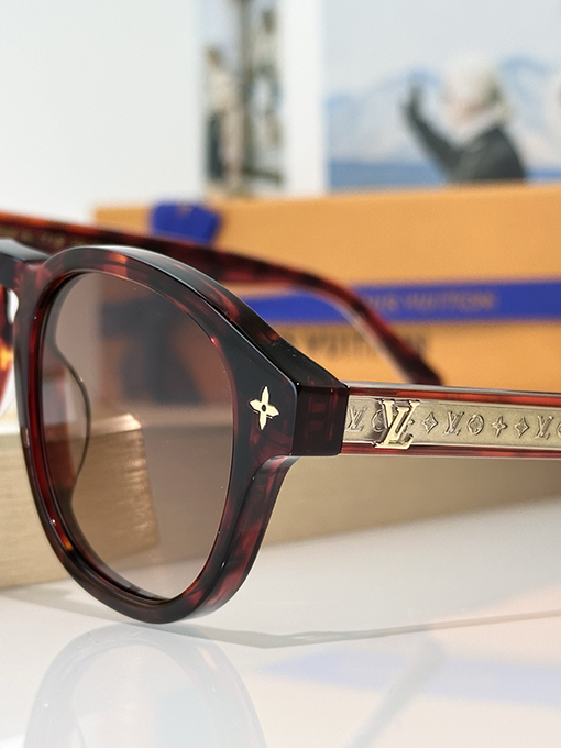 ルイヴィトン LV Aura SquareサングラスZ3042