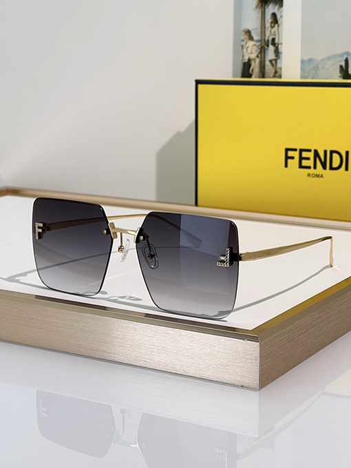 フェンディサングラスFE4082US 