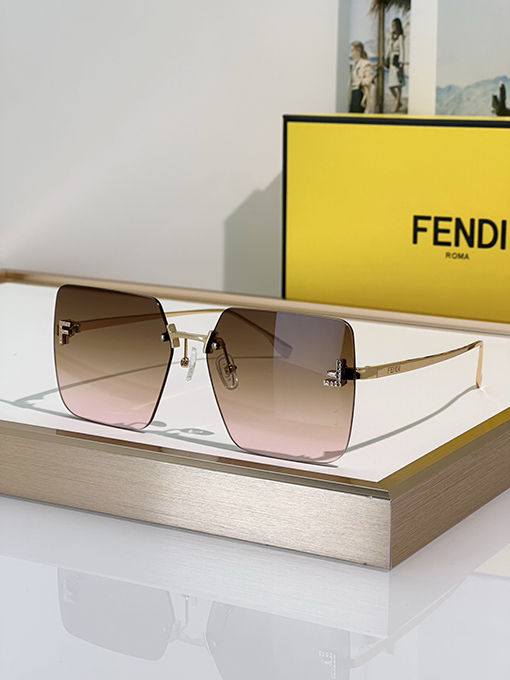 フェンディサングラスFE4082US 