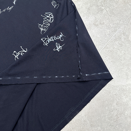 バレンシアガ Balenciaga サイン入り半袖Tシャツ