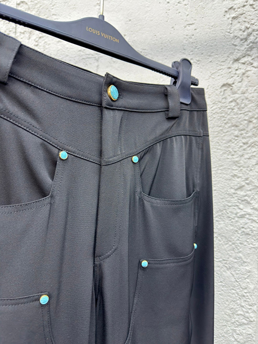 ルイヴィトンスーパーコピー ウールの染めボタン付きパンツ