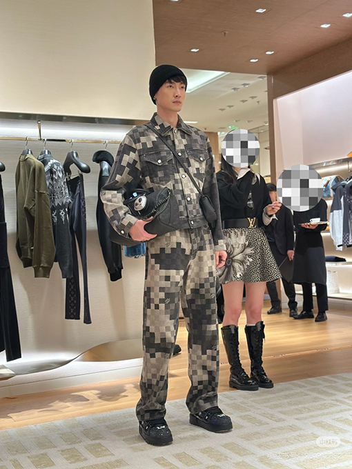 ルイヴィトンフィドン連名モザイクチェック柄ジーンズ