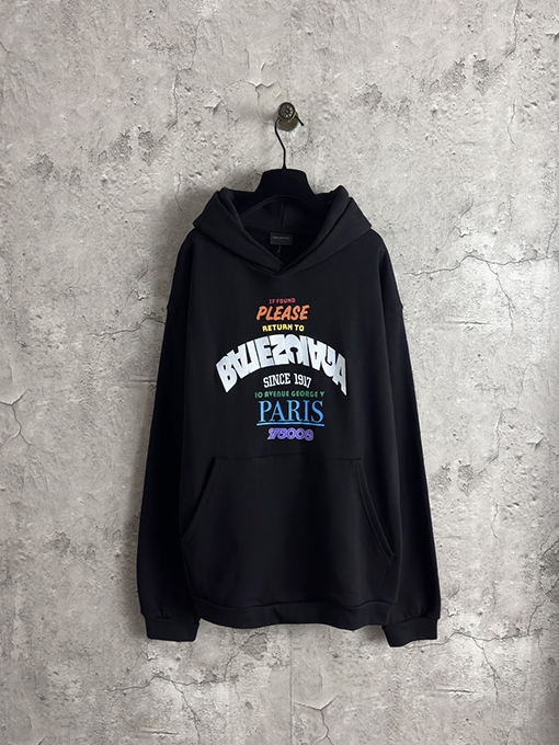 バレンシアガ 大きなシルエットの刺繍プリントパーカー