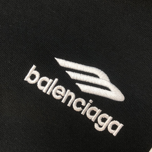 バレンシアガ刺繍ロゴパンツ