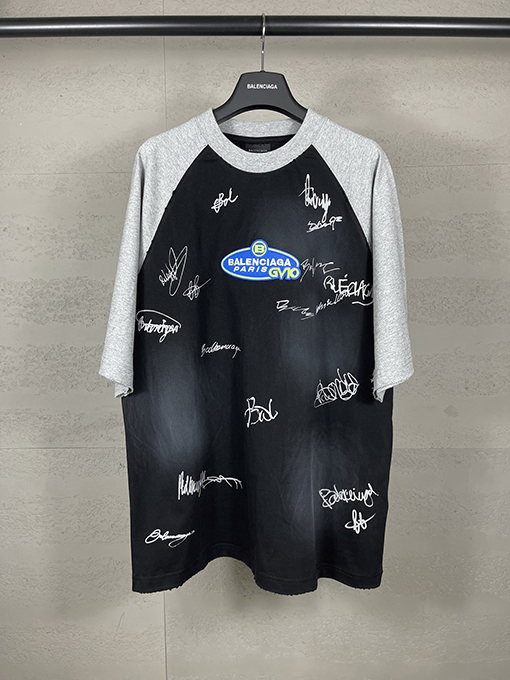 バレンシアガ 新しいファッションのカラフルな署名ロゴ落書き半袖Tシャツ