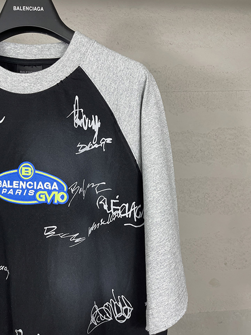 バレンシアガ 新しいファッションのカラフルな署名ロゴ落書き半袖Tシャツ