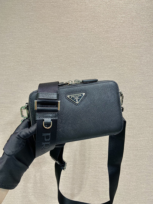 プラダ 新しい Brique メッセンジャーバッグ