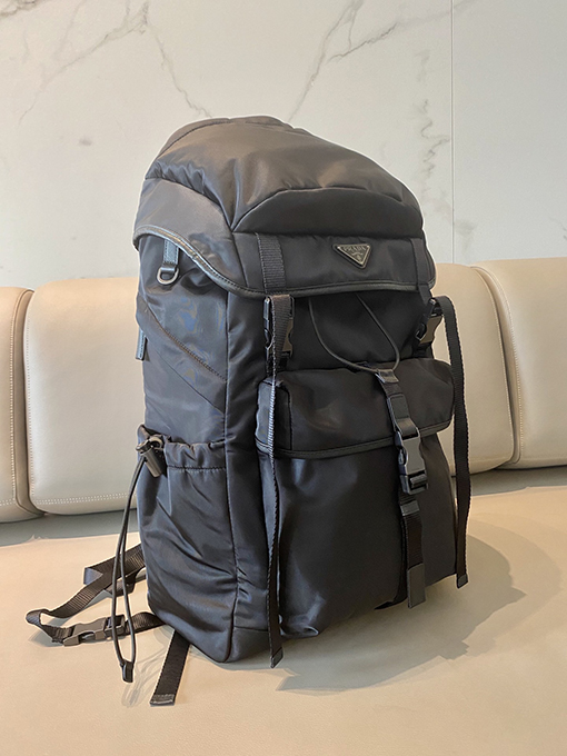 プラダスーパーコピー 新しい登山リュックサック