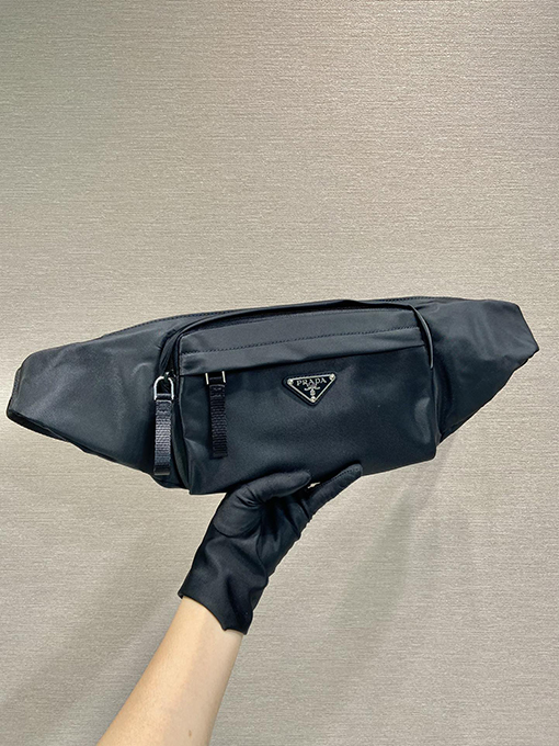 プラダコピー 新しいウエストバッグ