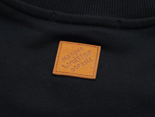 ルイヴィトンコピー アングラー刺繍クルーネックパーカー
