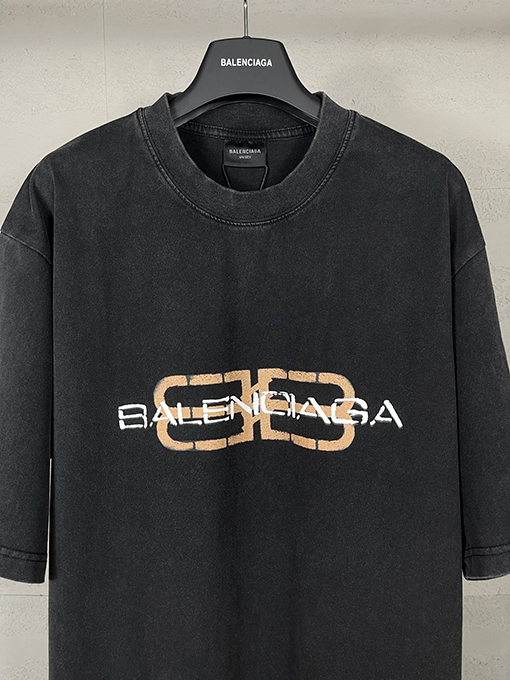 バレンシアガスーパーコピー 新しいパリのロゴプリント半袖Tシャツ