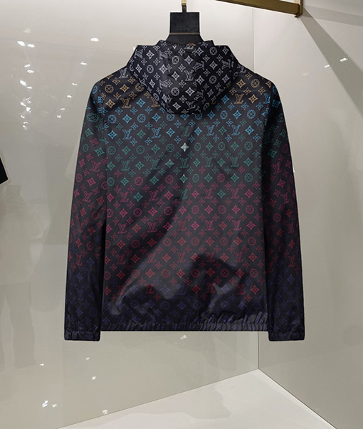 ルイヴィトン クラシックなロゴ入りメンズジャケット