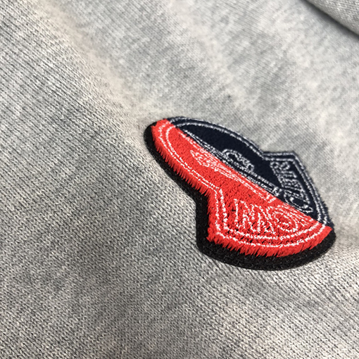 モンクレール ファッション歯ブラシ刺繍ロゴプルオーバーニットセーター