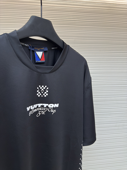 ルイヴィトンスーパーコピー ファッション白墨パーマ半袖Tシャツ