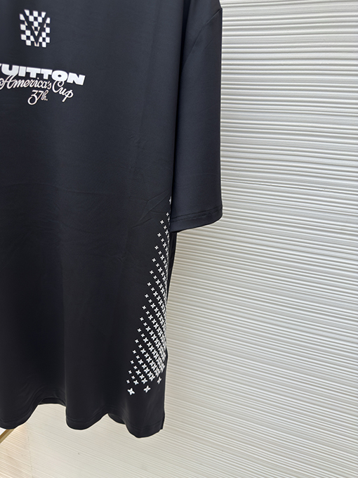 ルイヴィトンスーパーコピー ファッション白墨パーマ半袖Tシャツ