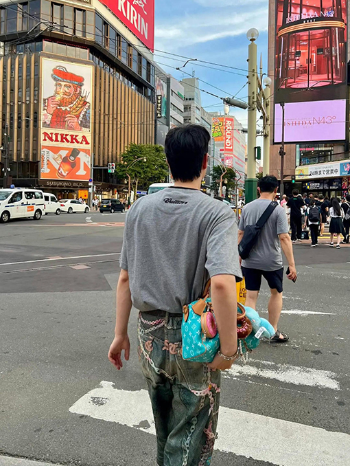 ルイヴィトン Nigo コラボレーション柄刺繍半袖Tシャツ