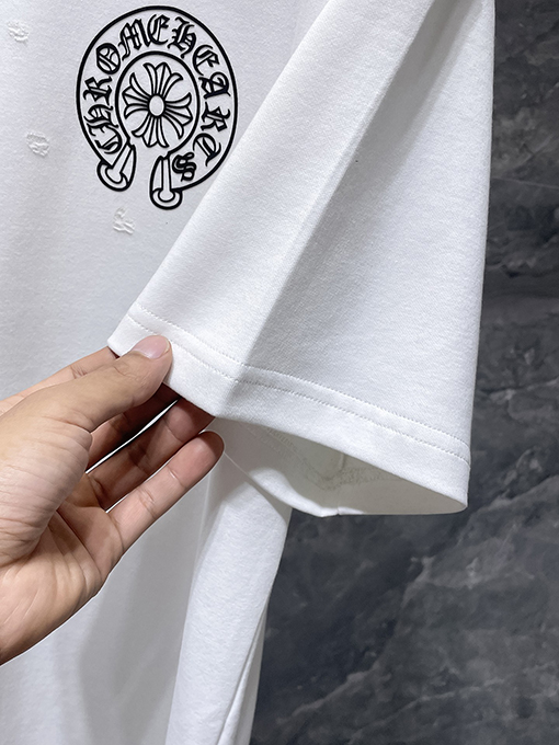 クロムハーツ スタイリッシュなウォッシュモデルの馬蹄衝突色の半袖Tシャツ