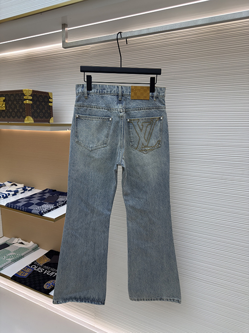 ルイヴィトン ステッカーロゴマイクロフレアパンツ