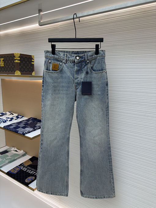 ルイヴィトン ステッカーロゴマイクロフレアパンツ
