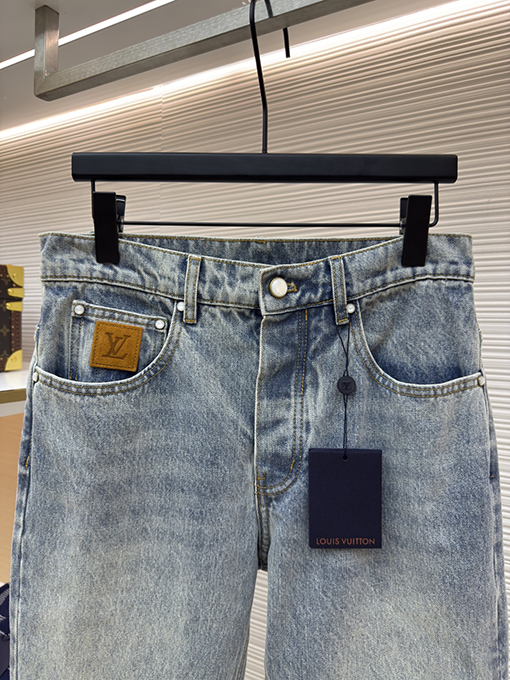ルイヴィトン ステッカーロゴマイクロフレアパンツ