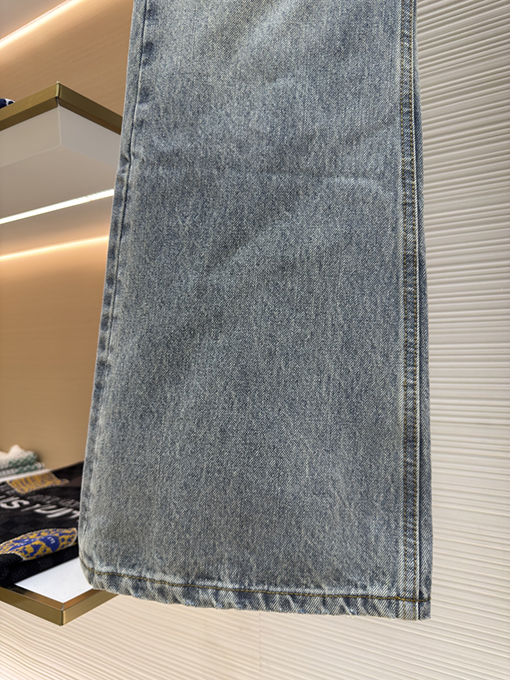 ルイヴィトン ステッカーロゴマイクロフレアパンツ