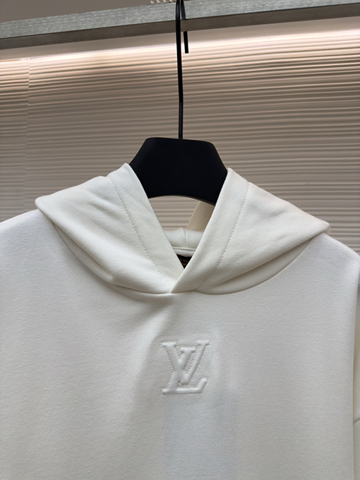 ルイヴィトンスーパーコピー LV ロゴエンボスパーカー