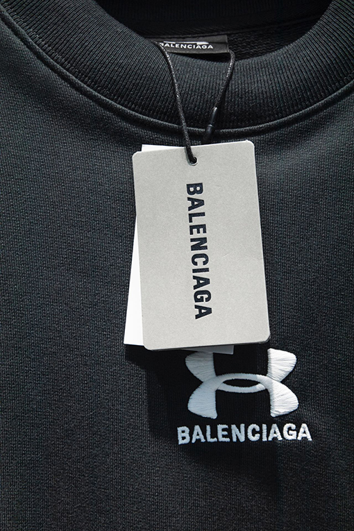 バレンシアガコピー Balenc1aga ファッション英語のアルファベットコラボクルーネックパーカー