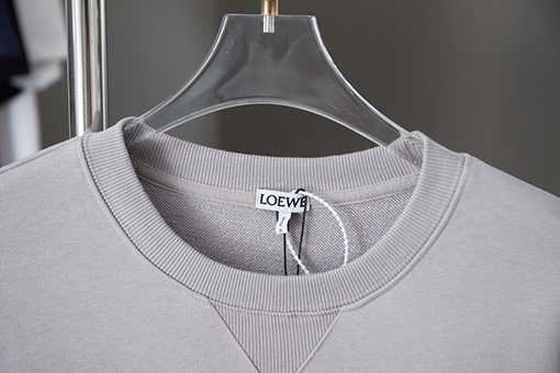 ロエベスーパーコピー 新しい刺繍ロゴパターンクルーネックパーカー