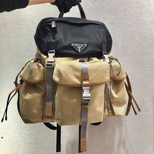 プラダスーパーコピー 新しいリュックサック