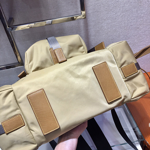 プラダスーパーコピー 新しいリュックサック