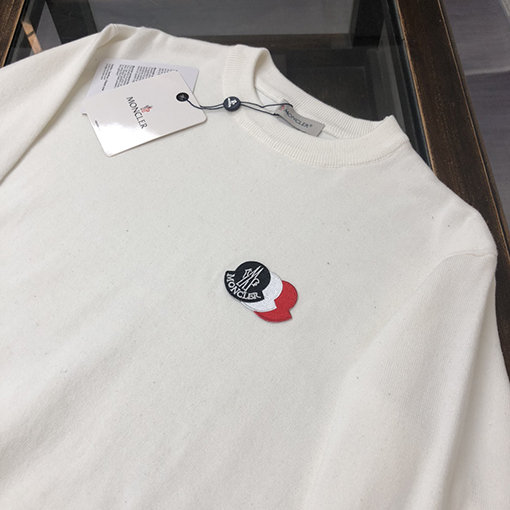 モンクレール 新しいメンズニットセーター