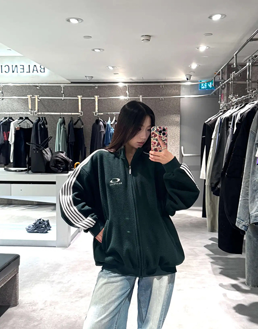 バレンシアガ Balenciaga ロゴベルベットジャケット