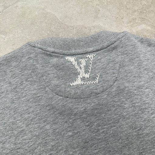 ルイヴィトン Louis Vuitton 刺繍文字クルーネックパーカー
