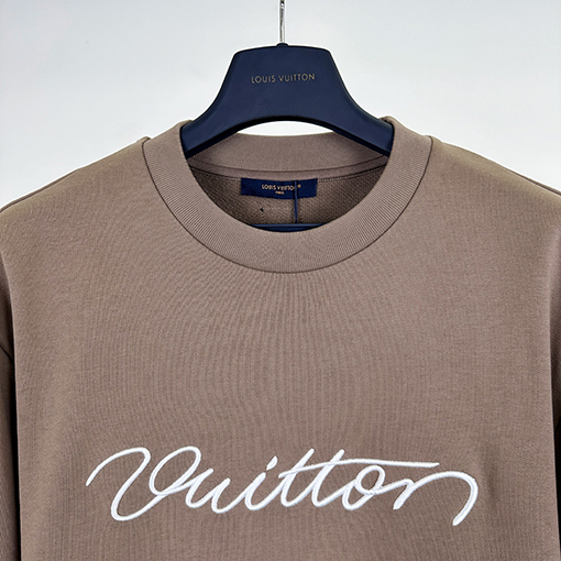 ルイヴィトン Louis Vuitton 手書き文字刺繍クルーネックパーカー