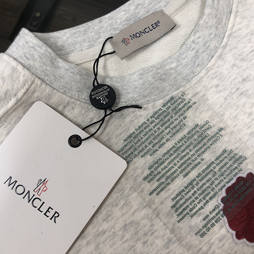 モンクレールコピー クラシックロゴロゴ刺繍フラワークルーネックパーカー